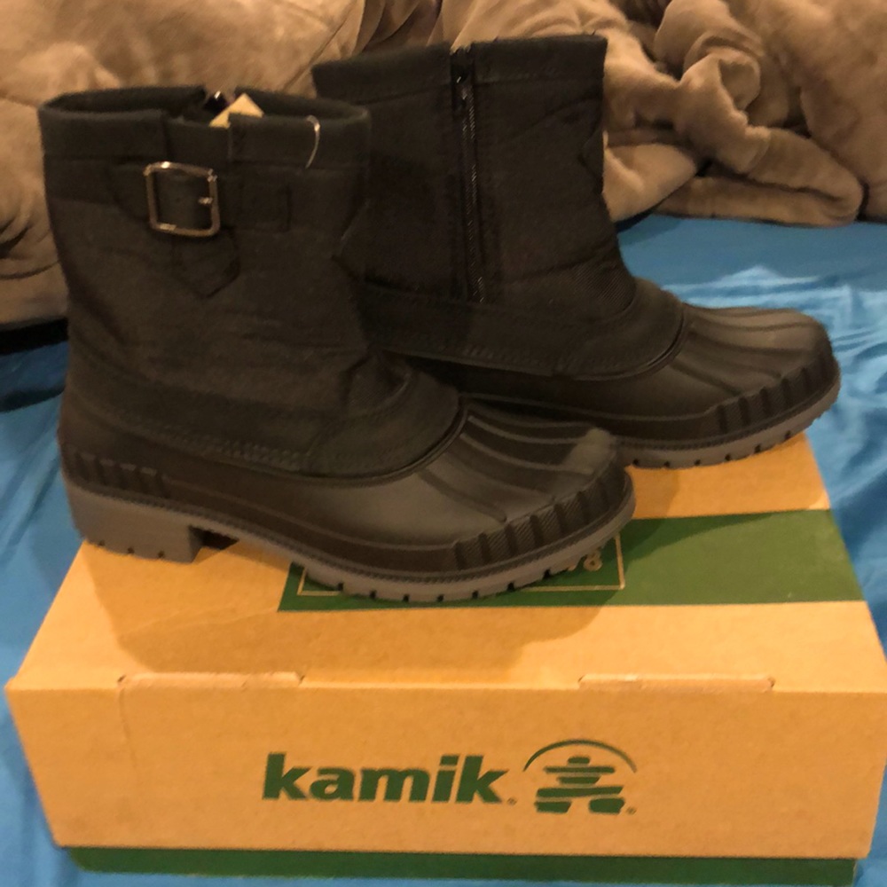 BRAND NEW!!! KAMIK Waterproof Duck Boots